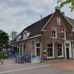 20190517_dr88-pietje-voor-zijgevel-terras-laantje-half